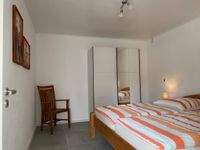 Schlafzimmer mit Doppelbett 200 x 200